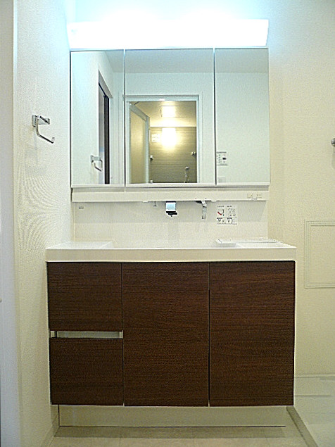 多摩川芙蓉ハイツ　洗面化粧台