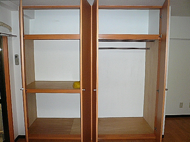 六本木グランドール　洋室12.1帖収納