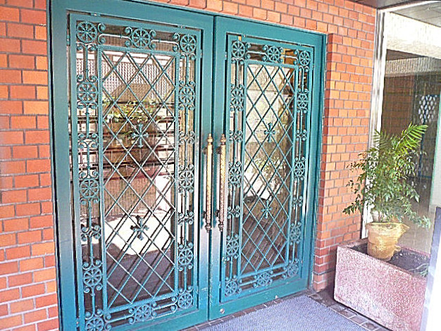 ライオンズマンション広尾第2　エントランス