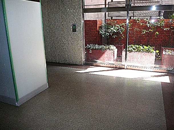 ライオンズマンション広尾第2　エントランスホール