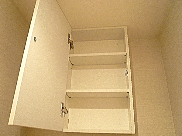 ライオンズマンション広尾第2　吊戸棚