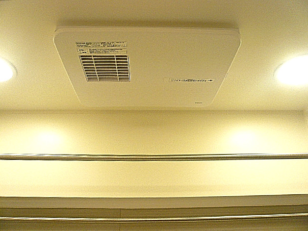 ライオンズマンション広尾第2　浴室換気乾燥機付バスルーム