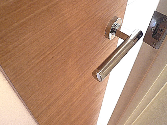 ライオンズマンション広尾第2　LDKへの扉