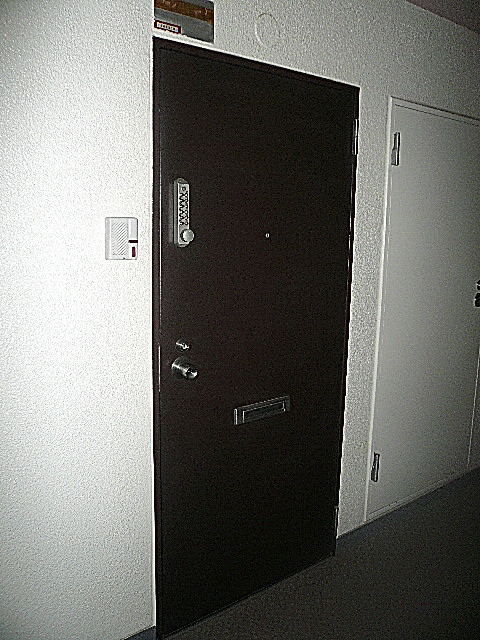 ライオンズマンション白金第2　玄関