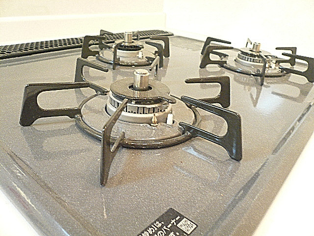 ライオンズマンション白金第2　3口コンロ