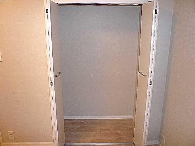 洋室6.3帖　クローゼット