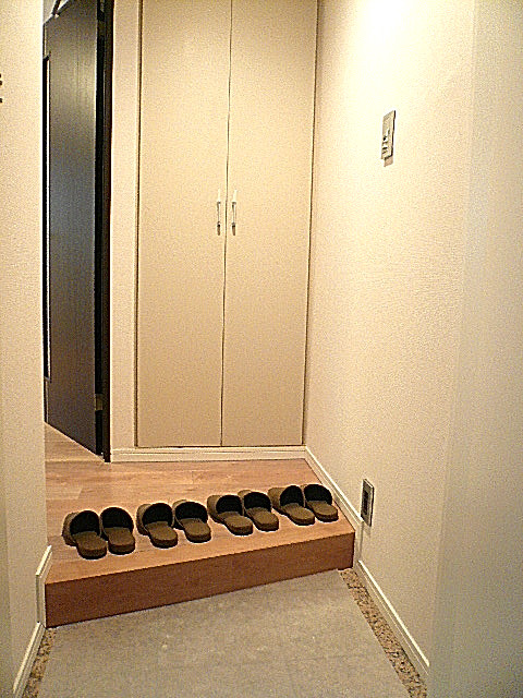 ジェイパーク目黒東山　玄関ホール