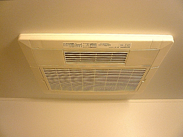 浴室換気乾燥付き