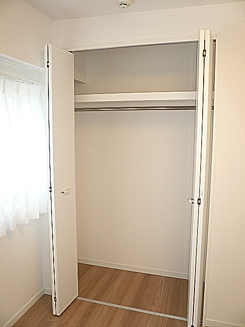 洋室5.4帖　クローゼット