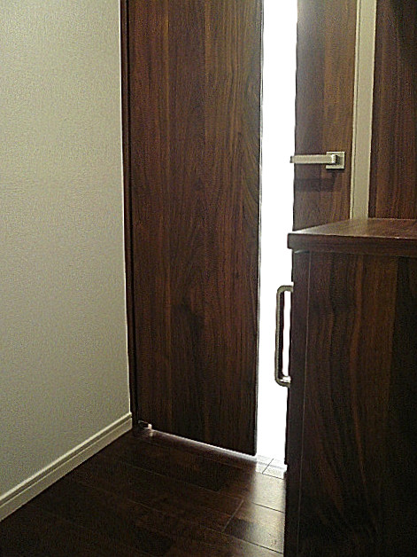 六本木ハイツ　玄関ホール801