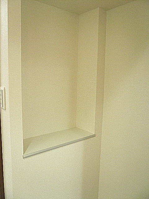 六本木ハイツ　ニッチ