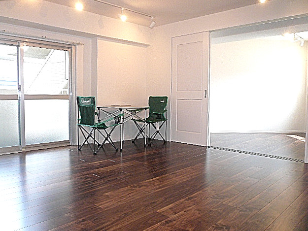 マンション池尻　LDK14.6帖