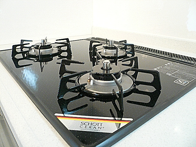 マンション池尻　3口コンロ