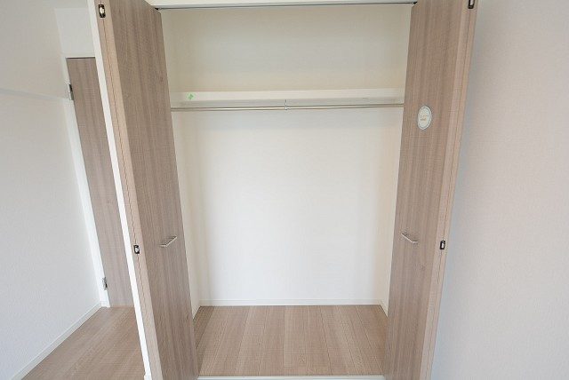 ハヤマビル 洋室① ハヤマビル 洋室①