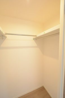 ハヤマビル 洋室① ハヤマビル 洋室①