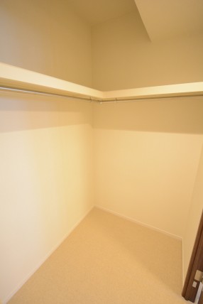 パークハイム中野坂上 洋室1