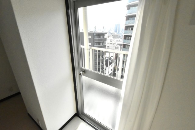ニューライフ西早稲田 バルコニー