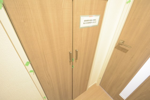 ハヤマビル　玄関