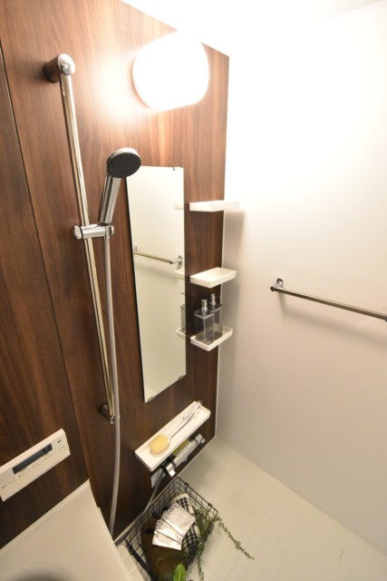 ニューライフ西早稲田 浴室