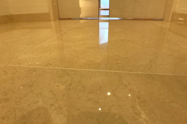 築地永谷タウンプラザ 玄関