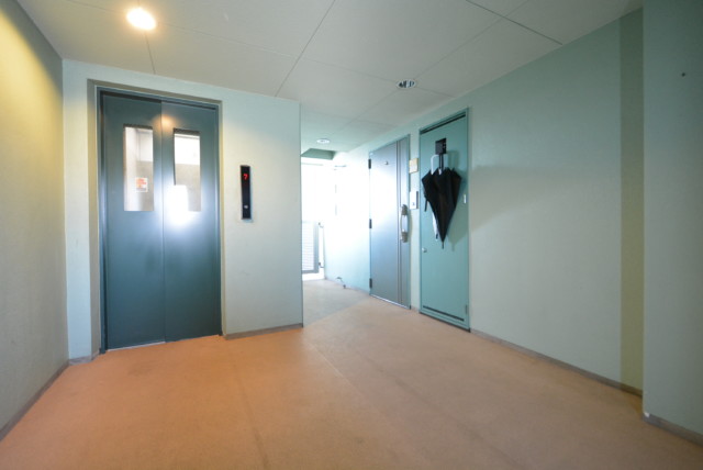 アフェクシオン南烏山 (2)玄関