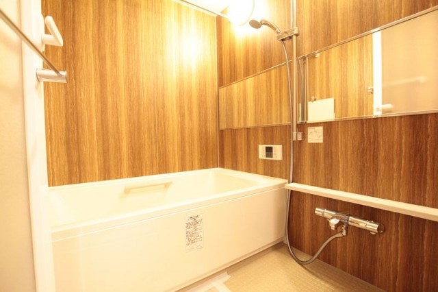 日商岩井田園調布マンション　バス