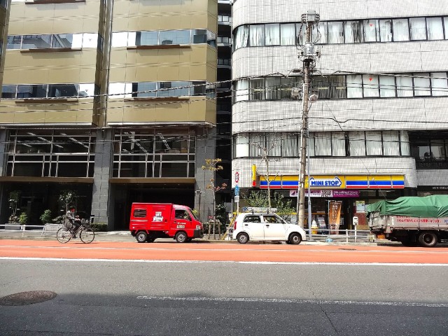 藤和ハイタウン上野　前面道路