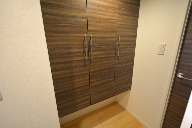 ライオンズマンション上馬　シューズボックス