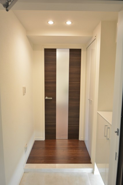 モンテベルデ築地　玄関中