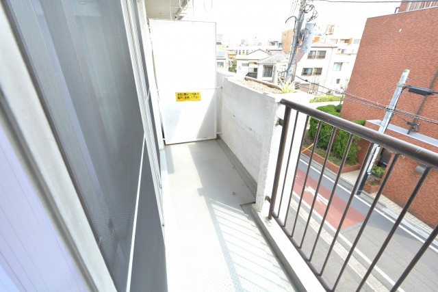 ライオンズマンション上馬　バルコニー