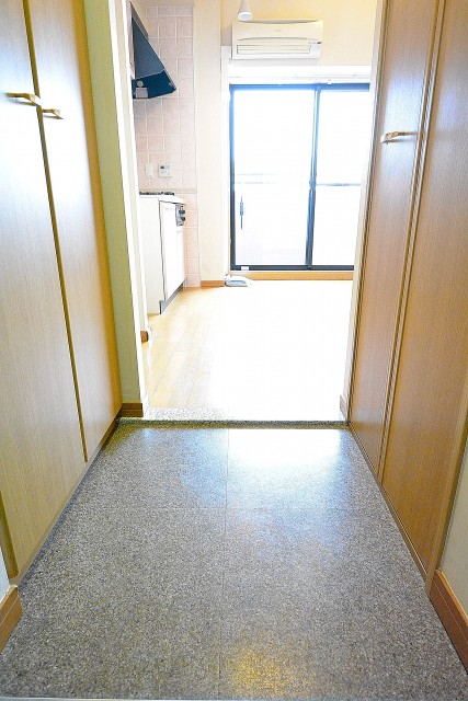 イルサント代々木上原　玄関