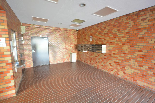 ライオンズマンション上馬　エントランス