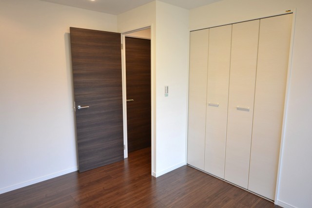 モンテベルデ築地　洋室1逆サイド