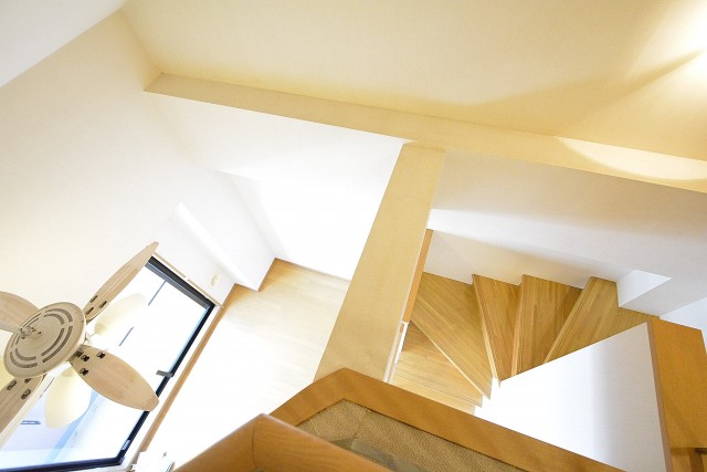 イルサント代々木上原　吹き抜け