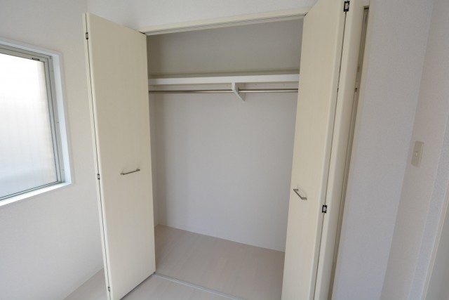 ユニーブル上馬　2F洋室4.0帖クローゼット107