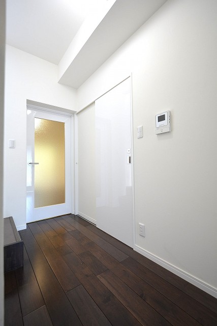 南青山グリーンヒルハウス 2階廊下