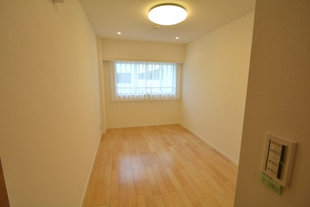 ファミール築地　洋室1