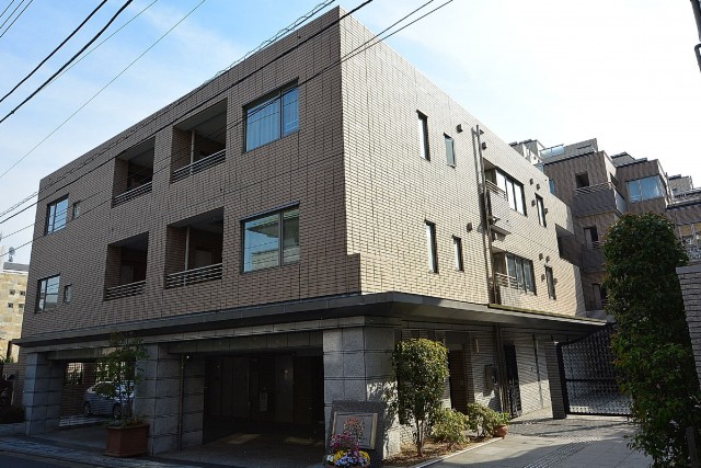 ライオンズマンション南青山グランフォート　外観