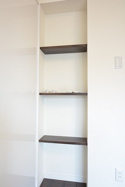 南青山グリーンヒルハウス　収納棚