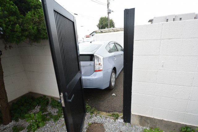 砧スカイハイツ　庭ドア