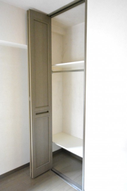 ディアナコート成城　洋室5.3クローゼット