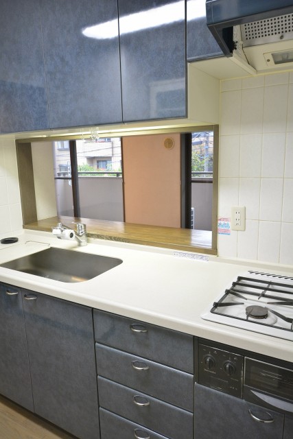 ディアナコート成城　キッチン収納