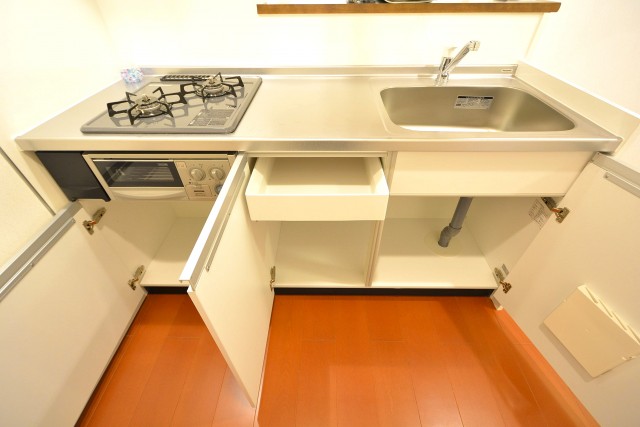 東武ハイライン第2芝虎ノ門　キッチン下収納