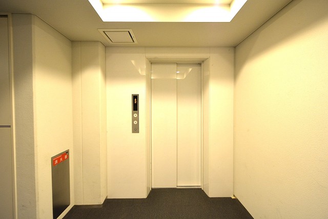 エレベーター