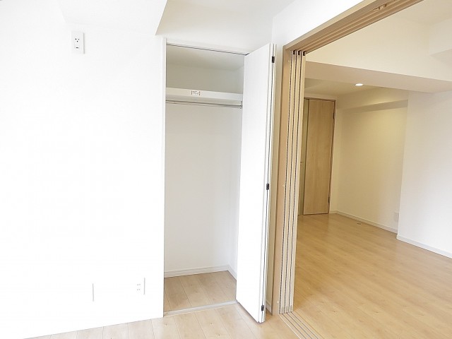 護国寺ロイアルハイツ　洋室約4.2帖