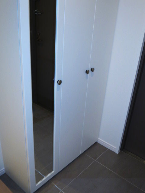 本郷壱岐坂ハイツ　モダンな雰囲気の玄関