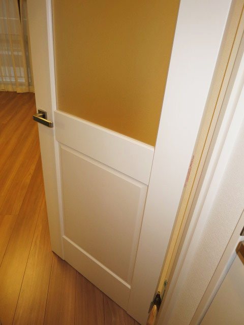 本郷壱岐坂ハイツ　リビングへと続く廊下