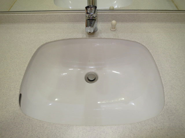 ゆったりサイズの洗面化粧台