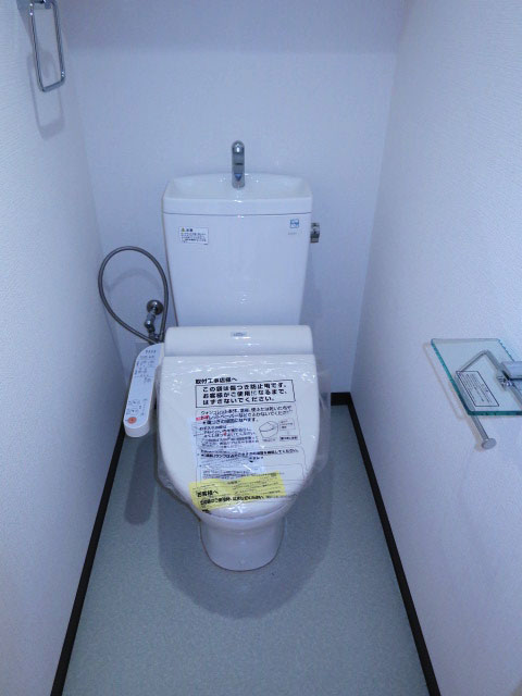 ウォシュレット付のトイレ