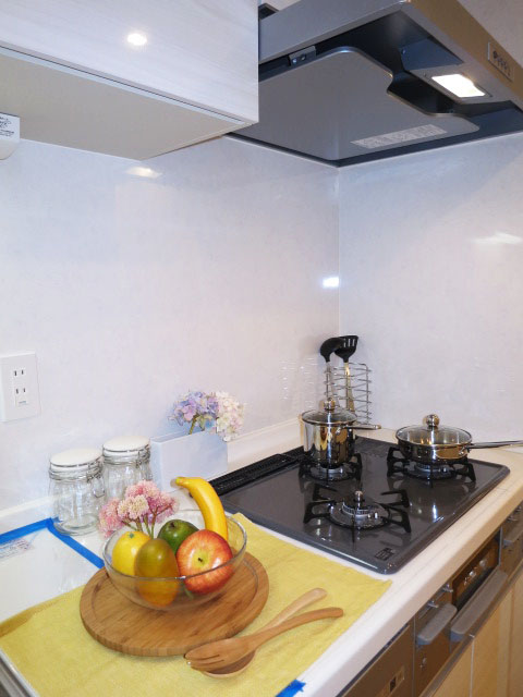 キッチントップは人造大理石